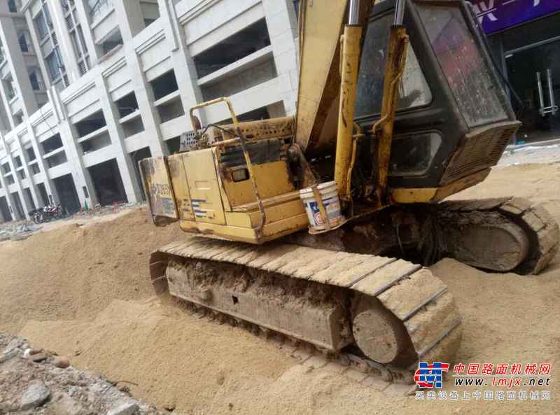 广东出售转让二手12000小时2003年住友SH265FA挖掘机
