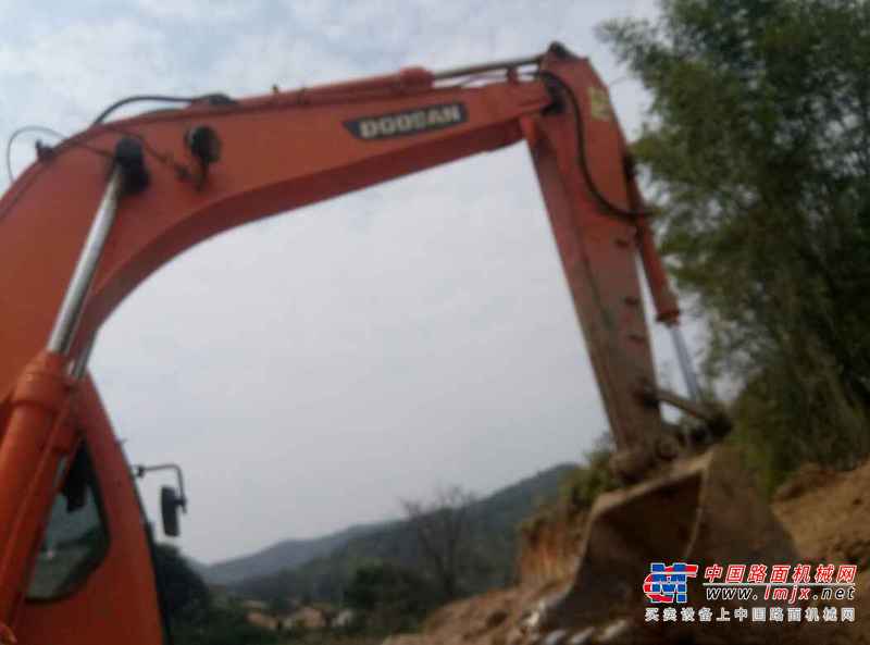 广东出售转让二手7800小时2011年斗山DH150LC挖掘机