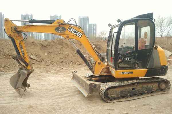 陕西出售转让二手4300小时2013年JCBJS8061挖掘机