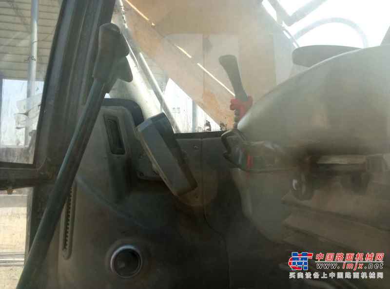山西出售转让二手4000小时2011年徐工XE235挖掘机