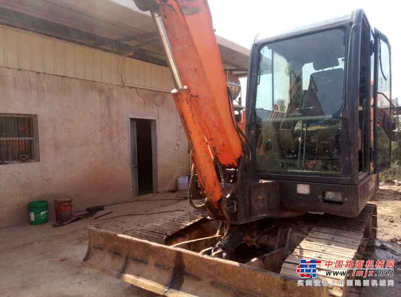 广东出售转让二手8900小时2010年斗山DH60挖掘机