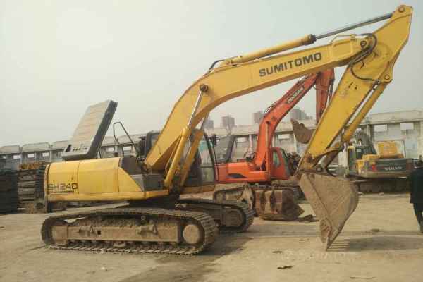 陕西出售转让二手5891小时2011年住友SH240挖掘机