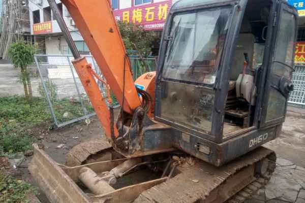广东出售转让二手11000小时2009年斗山DH60挖掘机