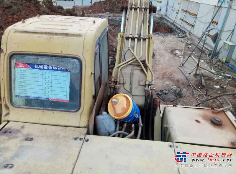 广东出售转让二手15000小时2004年小松PC200挖掘机