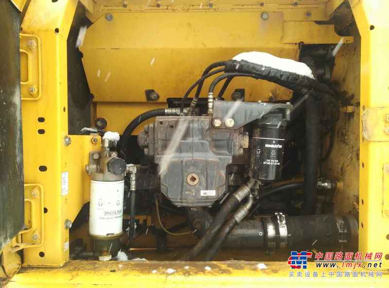 陕西出售转让二手4893小时2011年小松PC240LC挖掘机