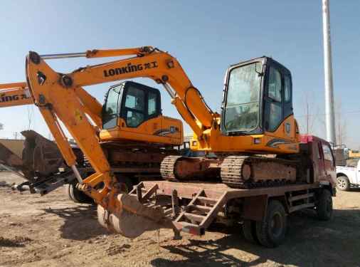 宁夏出售转让二手4000小时2013年龙工LG6065挖掘机