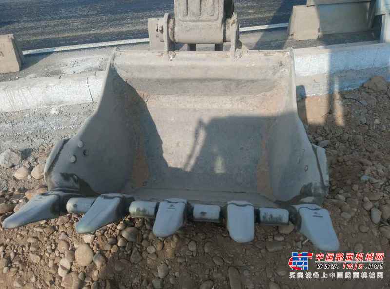 陕西出售转让二手15000小时2005年大宇DH220LC挖掘机
