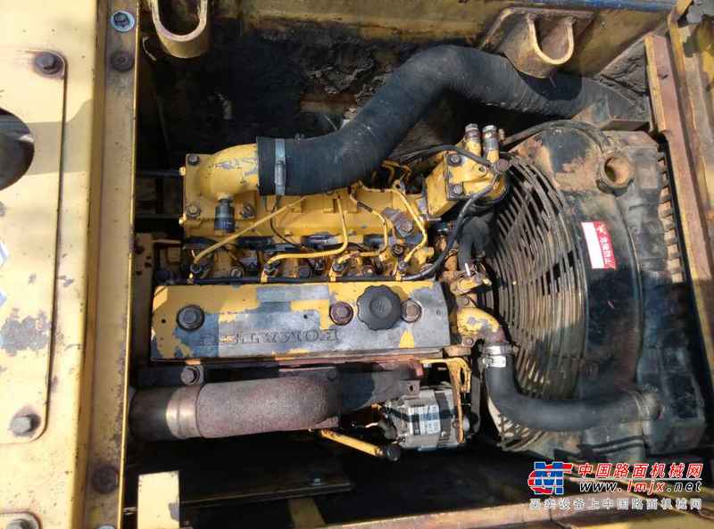 广东出售转让二手8000小时2003年小松PC60挖掘机