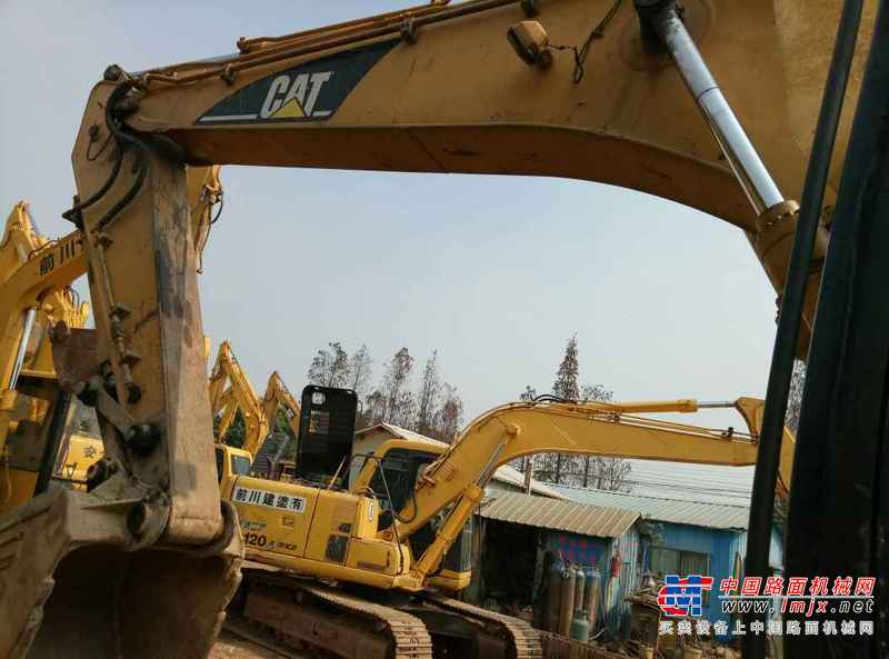 广东出售转让二手12000小时2005年卡特彼勒320B挖掘机
