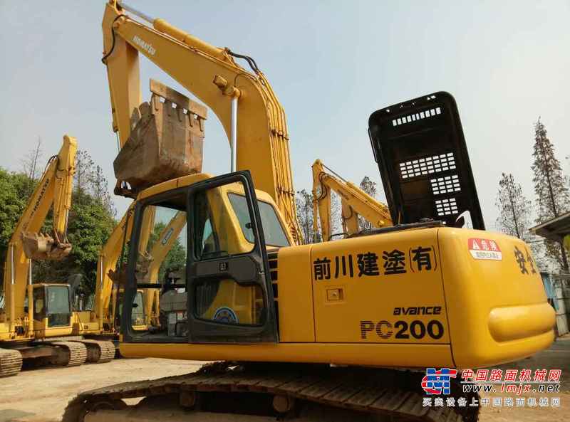 广东出售转让二手12000小时2005年小松PC200挖掘机