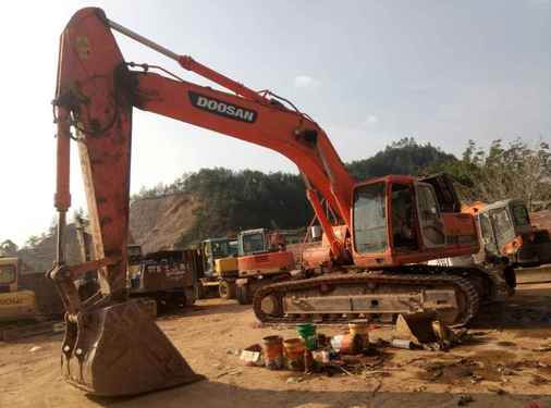 广东出售转让二手12800小时2008年斗山DH300挖掘机