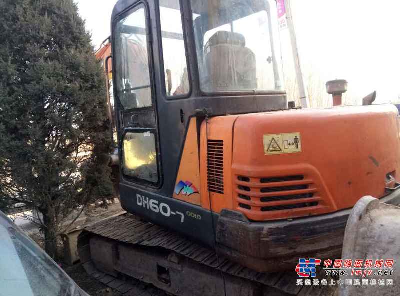 山西出售转让二手10000小时2011年斗山DX60挖掘机
