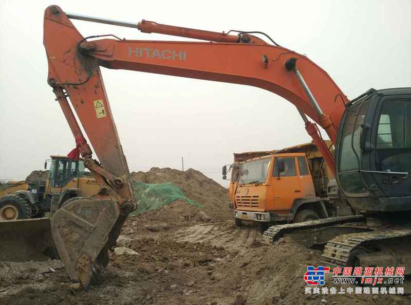 陕西出售转让二手6100小时2011年日立ZX240LC挖掘机