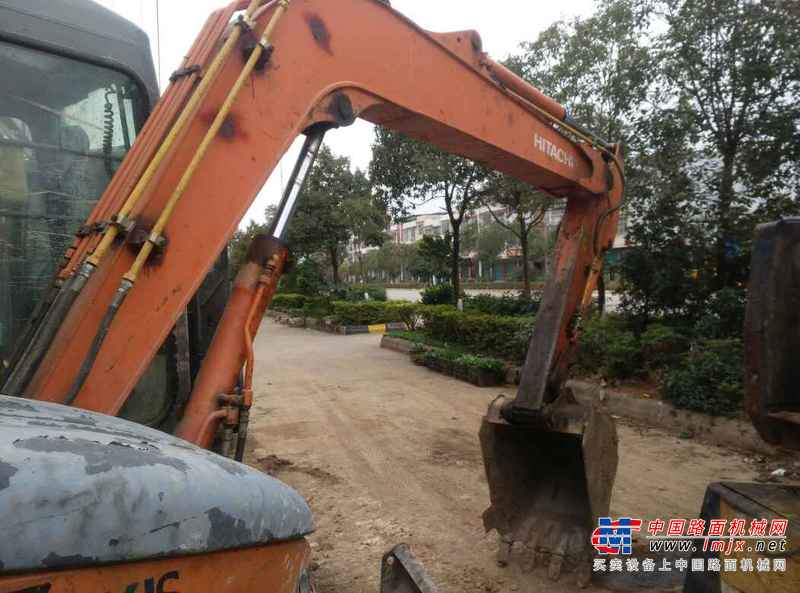 广东出售转让二手8534小时2003年日立EX55UR挖掘机