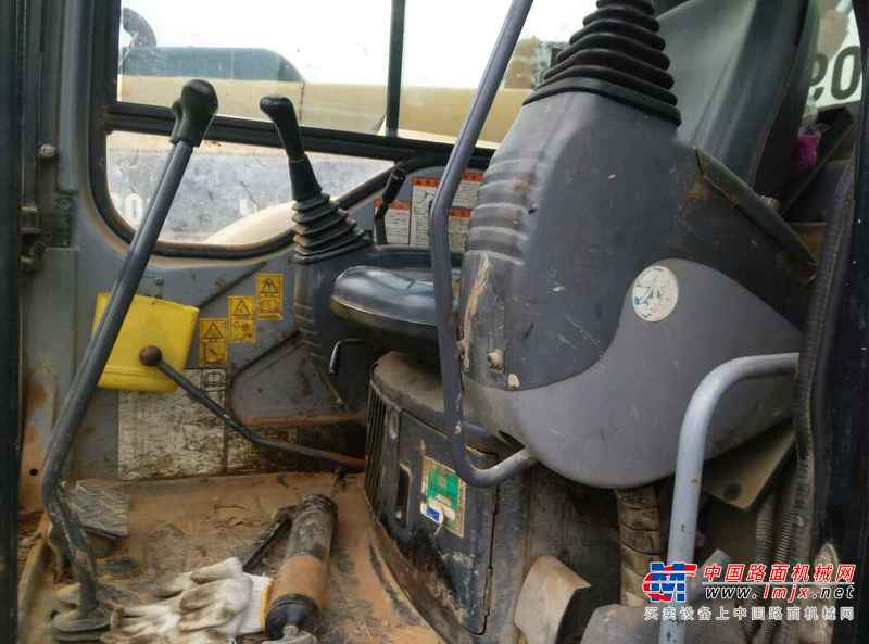 广东出售转让二手7323小时2009年小松PC40FR挖掘机
