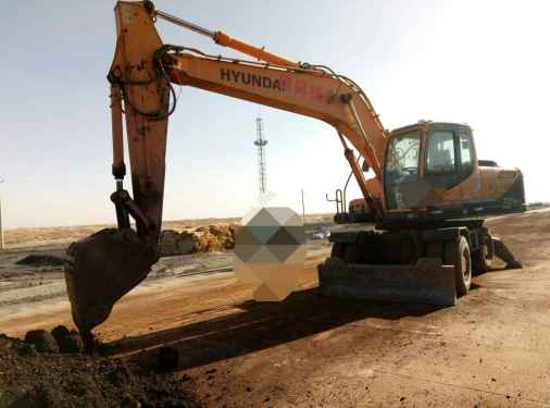 宁夏出售转让二手7000小时2010年现代轮挖R210W挖掘机