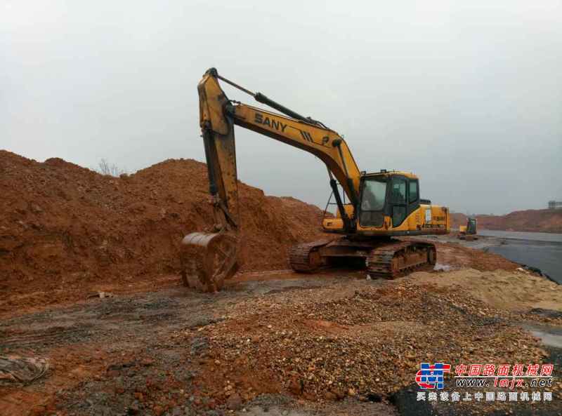 江西出售转让二手11000小时2009年三一重工SY215C挖掘机