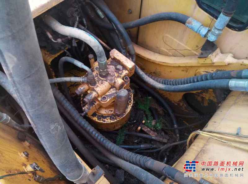 江西出售转让二手9000小时2007年现代R215挖掘机