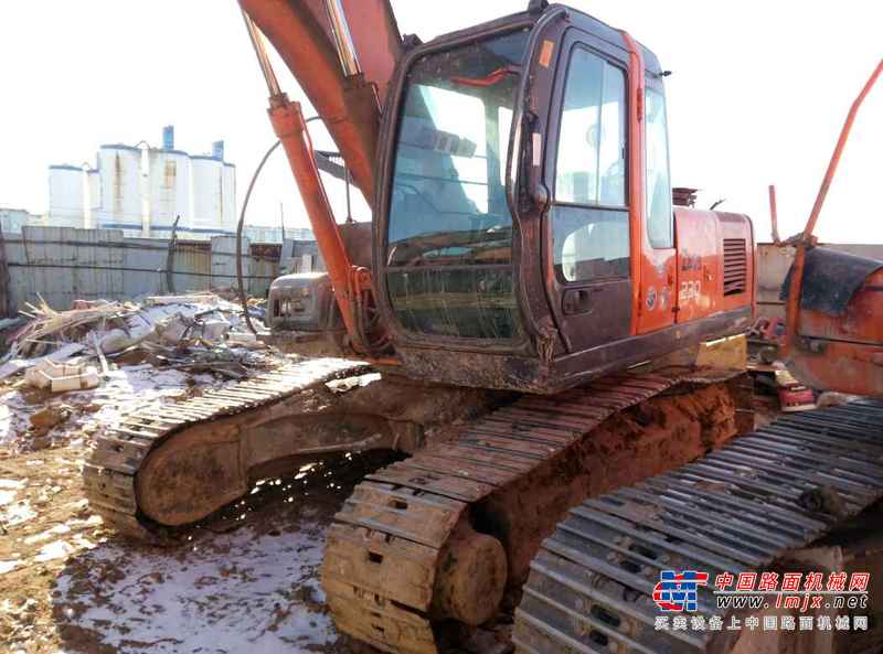 山西出售转让二手10000小时2006年日立ZX200挖掘机