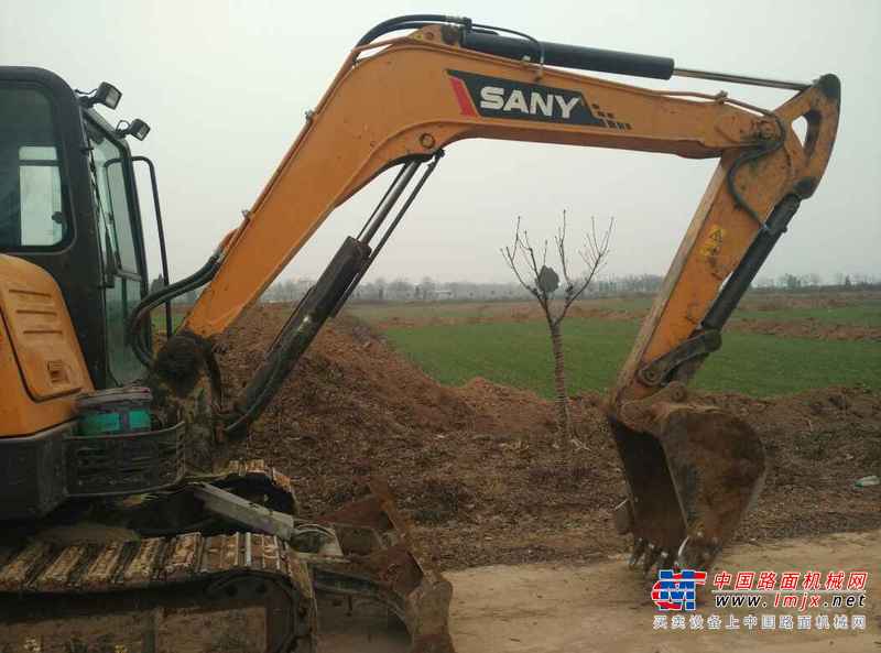 陕西出售转让二手2750小时2015年三一重工SY55C挖掘机