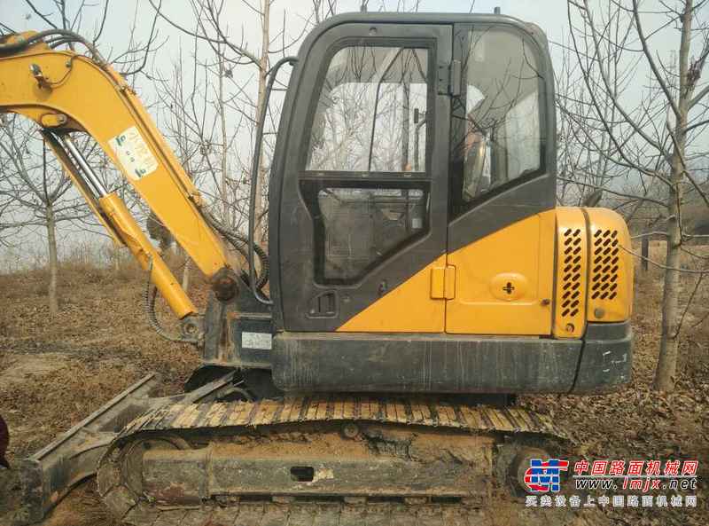 陕西出售转让二手2400小时2014年柳工CLG906D挖掘机