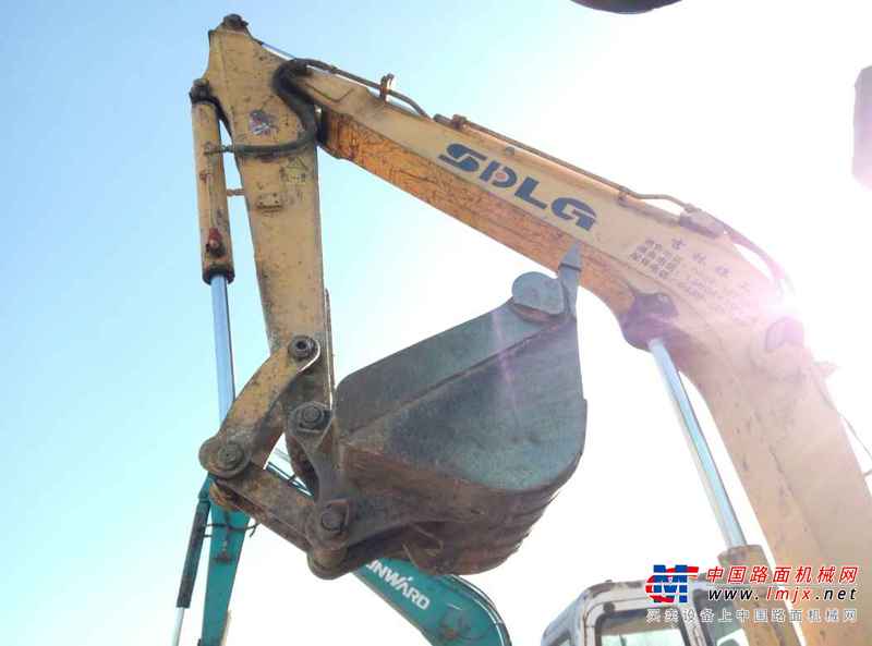 山西出售转让二手4000小时2011年临工LG685挖掘机