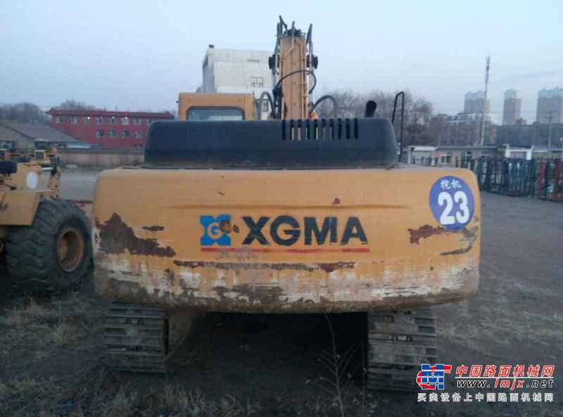 山西出售转让二手4000小时2010年厦工XG833挖掘机