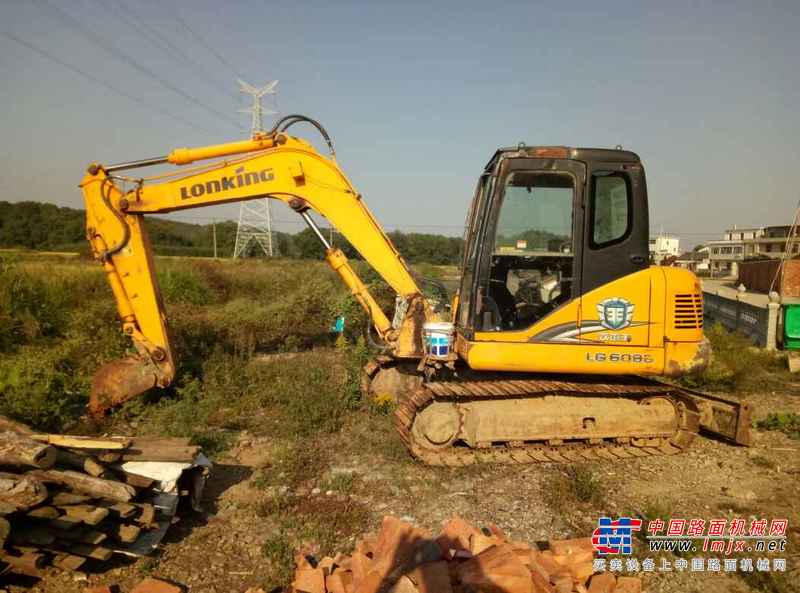 江西出售转让二手3620小时2013年龙工LG6085挖掘机