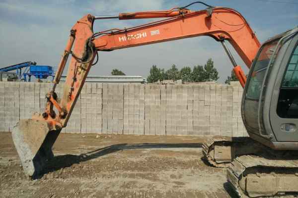 陕西出售转让二手3684小时2011年日立ZX70挖掘机