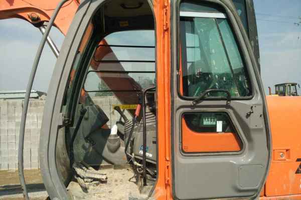 陕西出售转让二手3684小时2011年日立ZX70挖掘机
