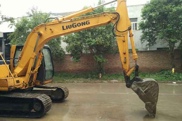 陕西出售转让二手4169小时2011年柳工CLG915C挖掘机
