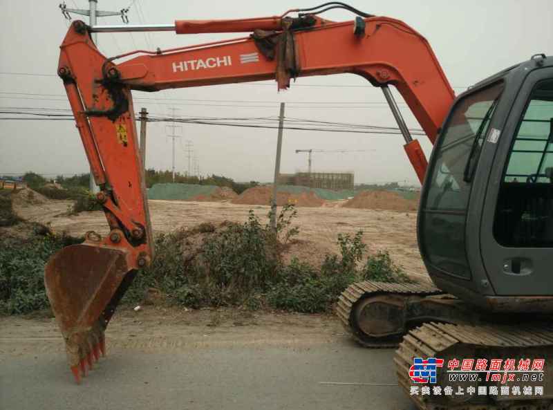 陕西出售转让二手3700小时2012年日立ZX70挖掘机