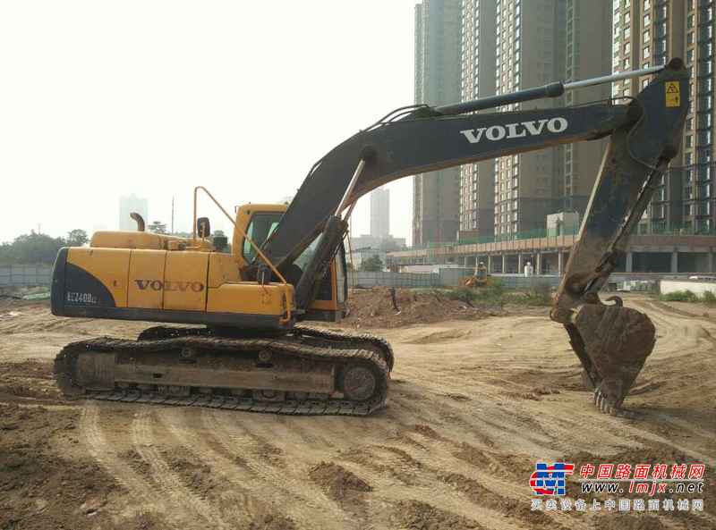 陕西出售转让二手6283小时2010年沃尔沃EC210BLC挖掘机
