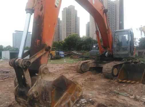 江西出售转让二手5600小时2010年日立ZX360H挖掘机