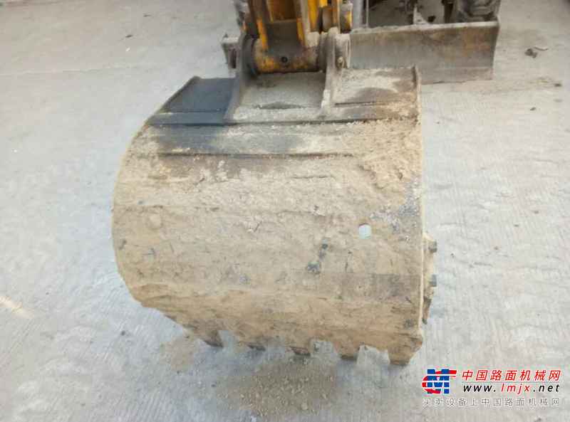 山西出售转让二手4500小时2012年犀牛重工轮挖XNW44180挖掘机
