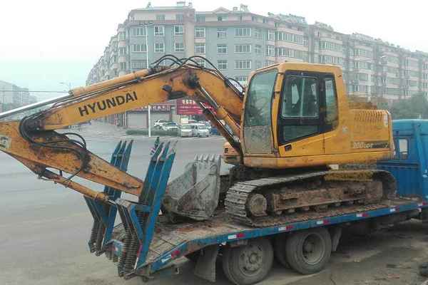 陕西出售转让二手9000小时2008年现代R150LC挖掘机