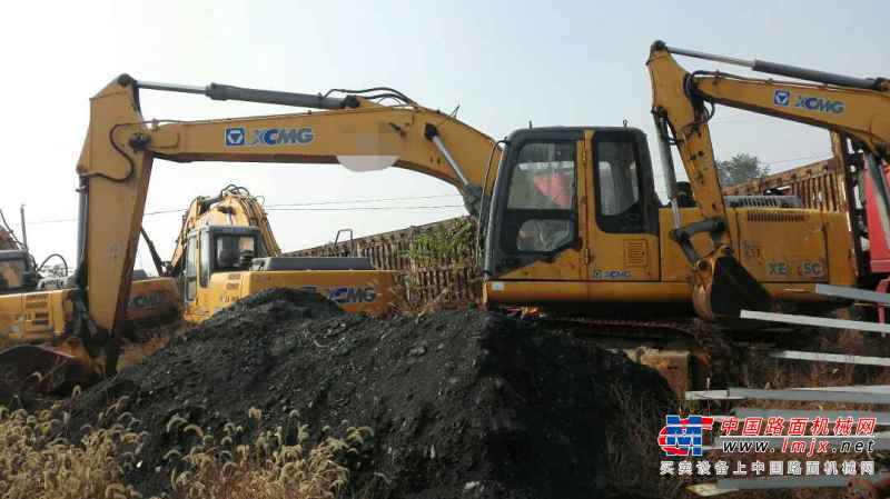 山西出售转让二手3400小时2012年徐工XE215C挖掘机