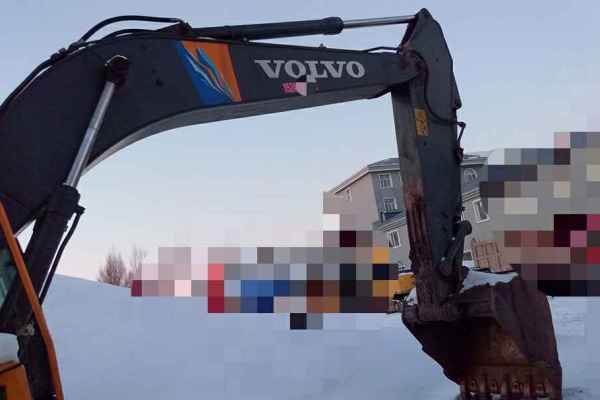 黑龙江出售转让二手5000小时2015年沃尔沃EC250DL挖掘机