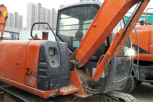 北京出售转让二手6000小时2011年日立ZX60挖掘机