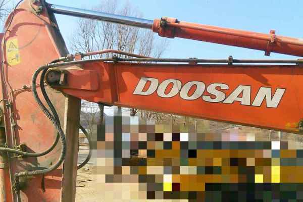 辽宁出售转让二手16000小时2009年斗山DH300LC挖掘机