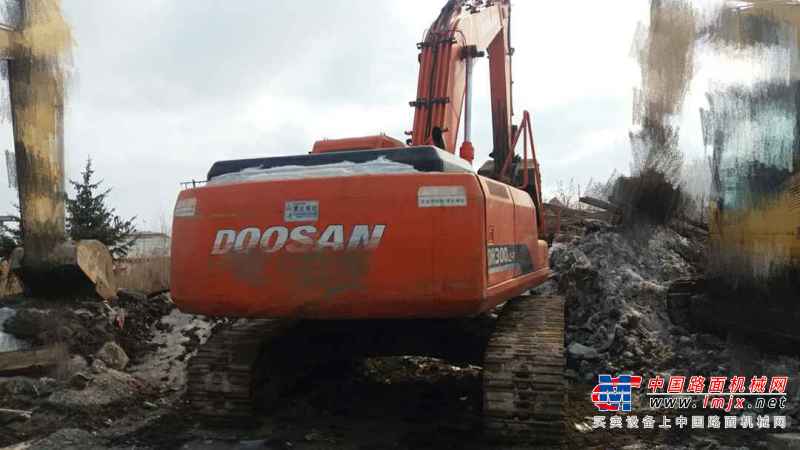 黑龙江出售转让二手8000小时2010年斗山DH258LC挖掘机