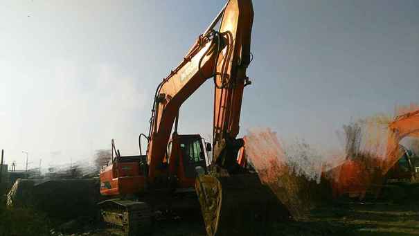 辽宁出售转让二手8775小时2010年斗山DH300LC挖掘机