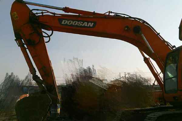 辽宁出售转让二手8775小时2010年斗山DH300LC挖掘机