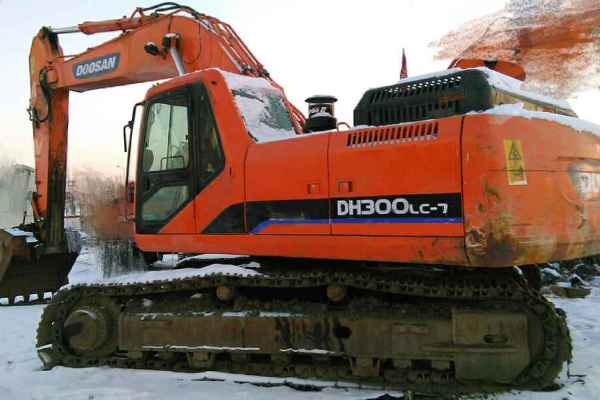 辽宁出售转让二手7990小时2010年斗山DH300LC挖掘机