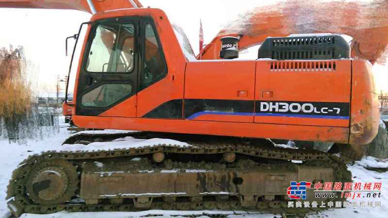 辽宁出售转让二手7990小时2010年斗山DH300LC挖掘机