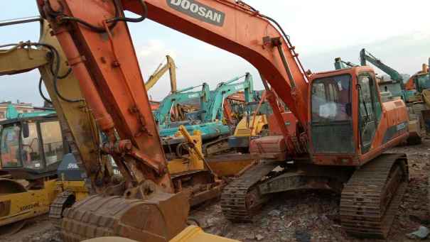 云南出售转让二手7144小时2011年斗山DH225LC挖掘机