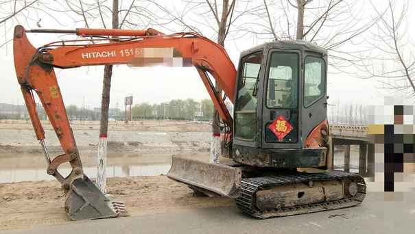 山东出售转让二手8000小时2007年日立ZX50UR挖掘机