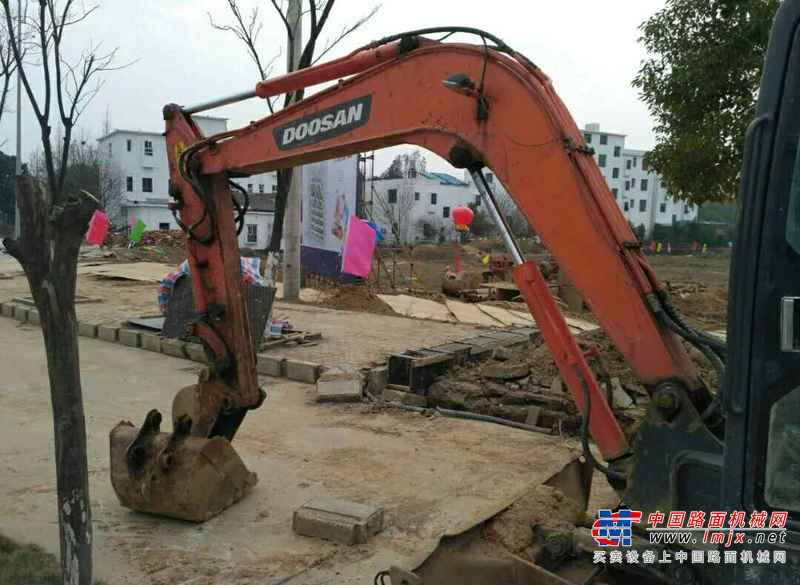 江西出售转让二手6100小时2012年斗山DH55挖掘机