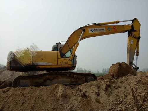 河南出售转让二手20000小时2004年住友SH200挖掘机