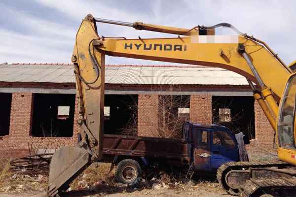 内蒙古出售转让二手10000小时2008年现代R225LC挖掘机